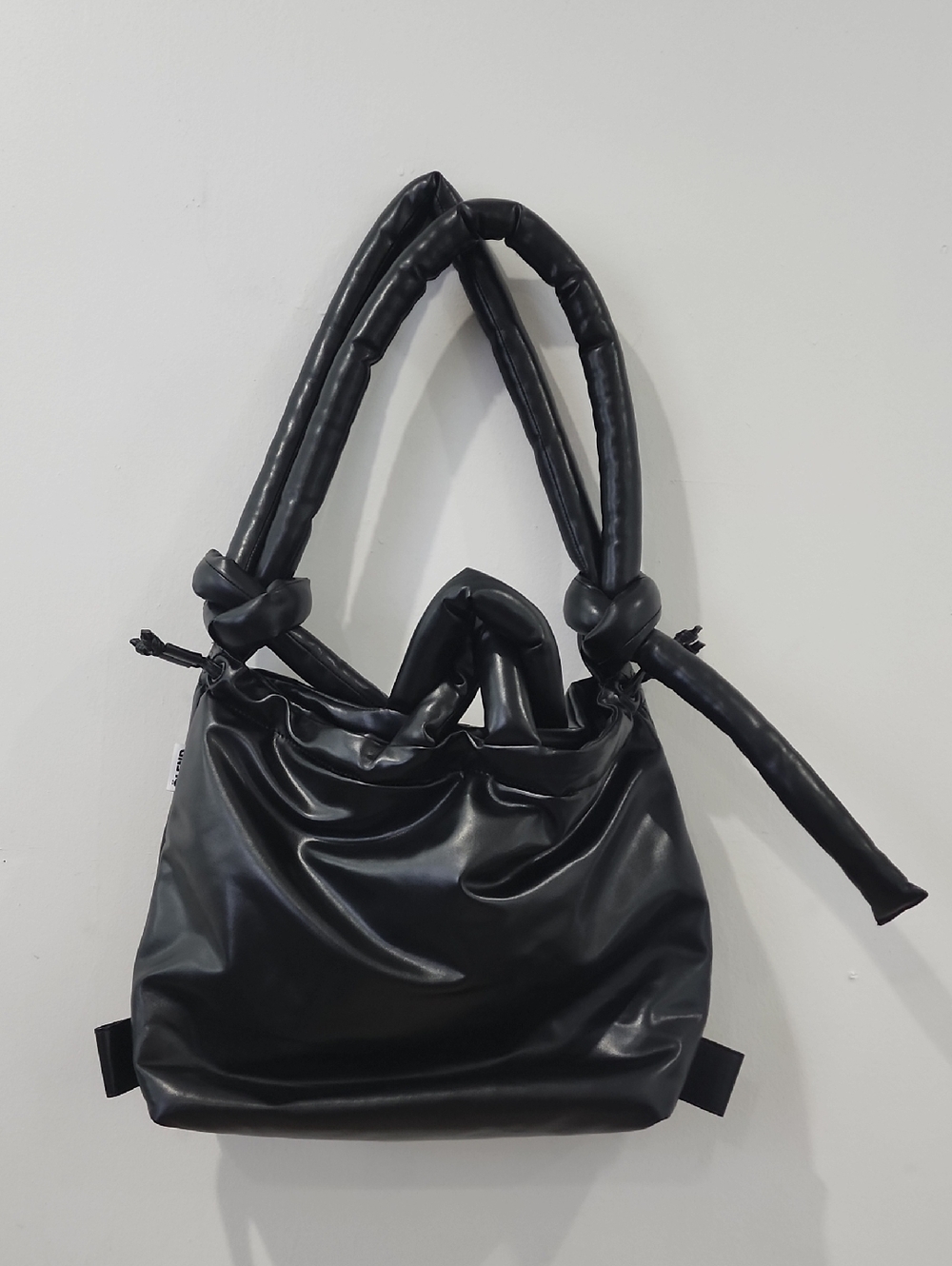Olend Ona Vegan Leather Tote Bag - Picture 3 of 10